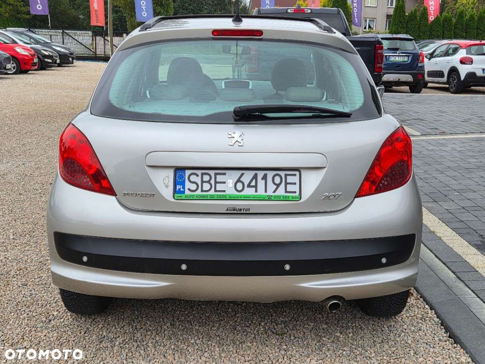 Peugeot 207 - 7
