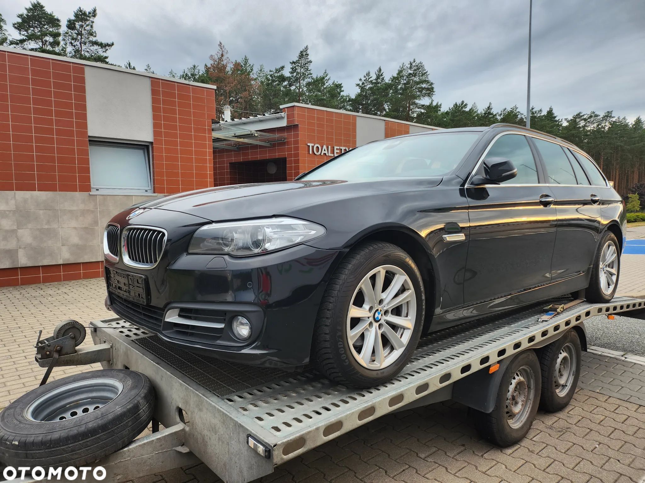 BMW Seria 5 520d Touring - 27