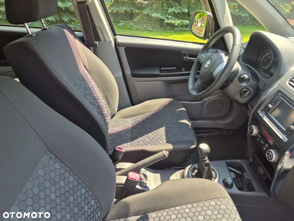 Suzuki SX4 1.6 VVT 4x4 Style - 14