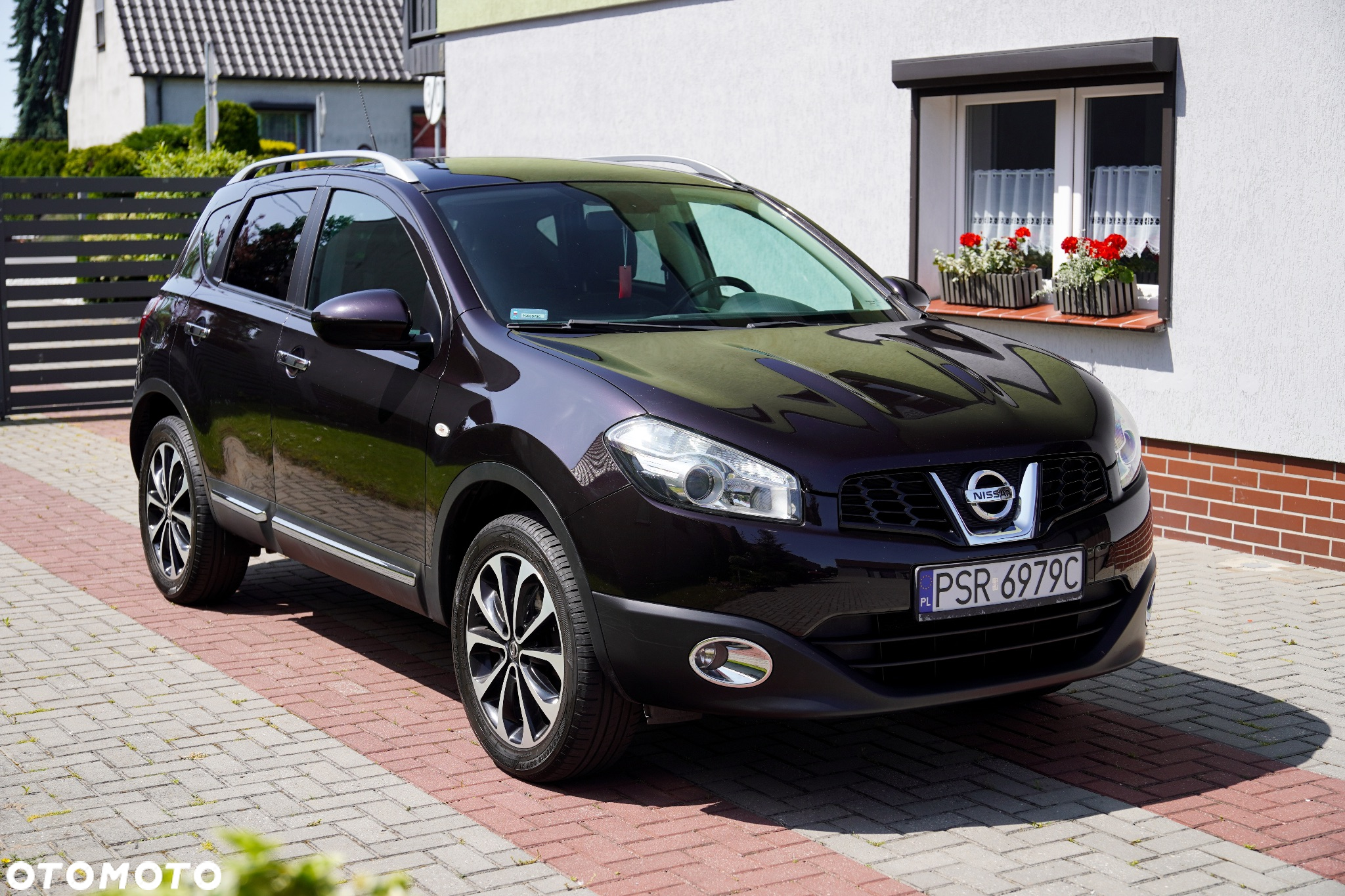 Nissan Qashqai - 2