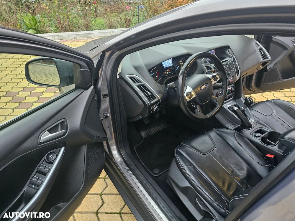 Ford Focus 1.6 TDCi ECOnetic 88g Start-Stopp-System Titanium - 6