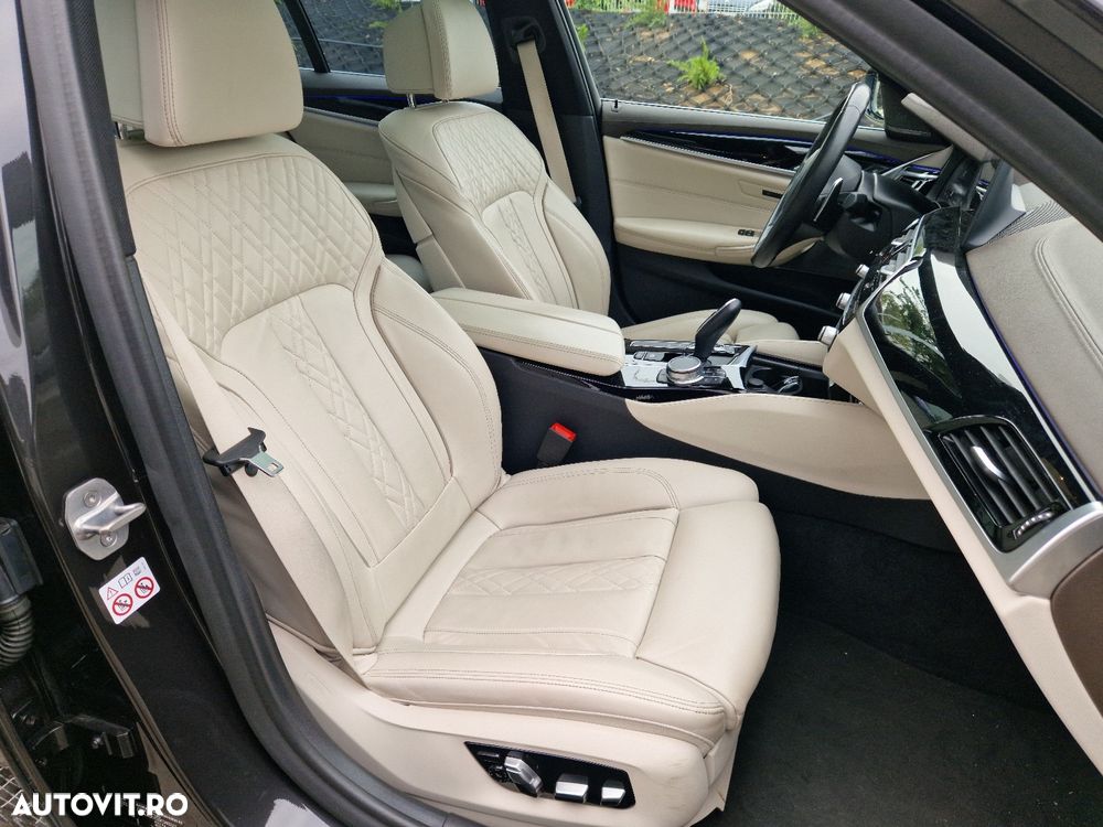 BMW Seria 5 540i xDrive AT - 7