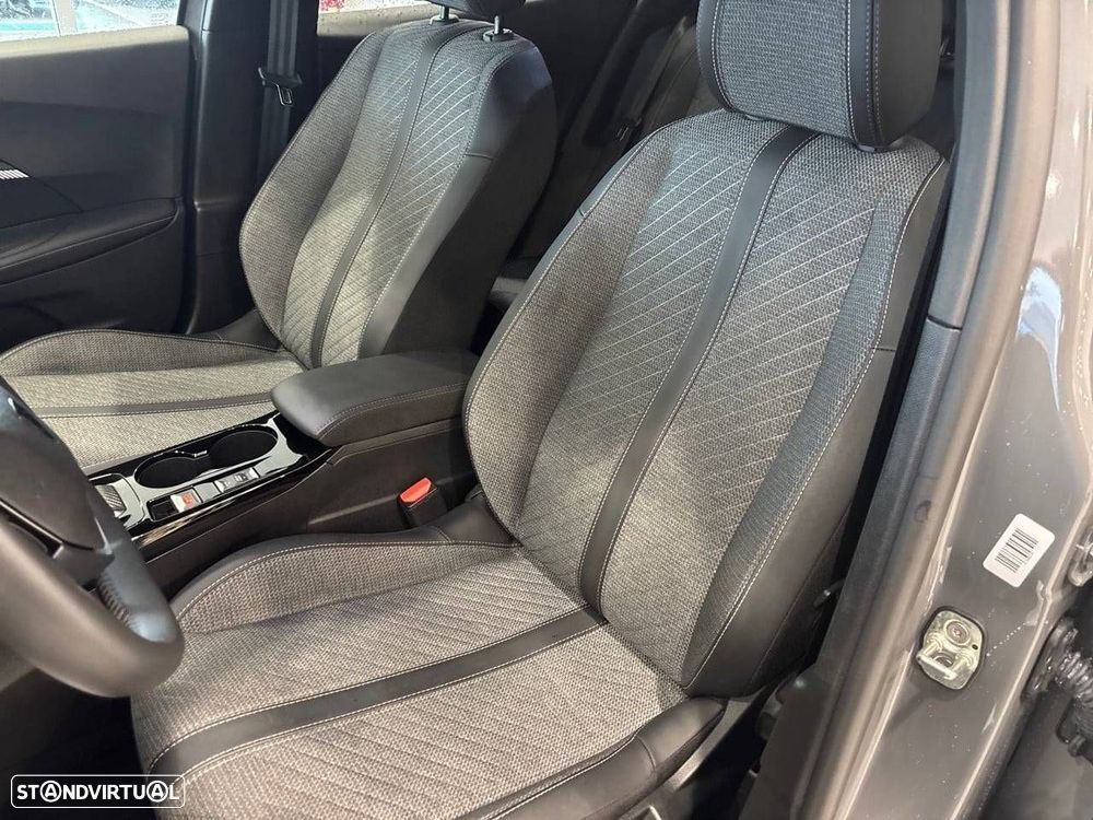 Peugeot 2008 1.2 Hybrid Allure e-DCS6 - 9