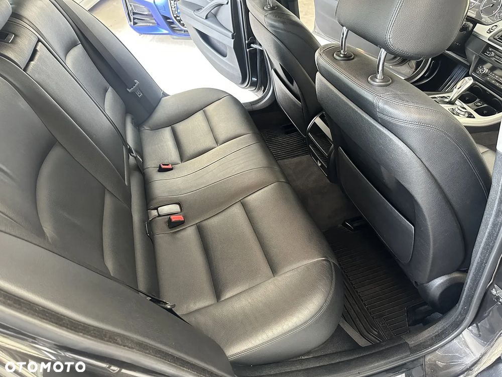 BMW Seria 5 520d - 7