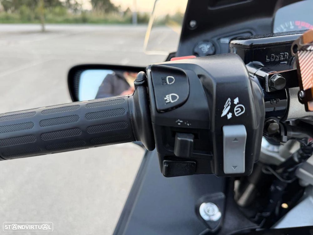 Honda Pan European ST1300 - 8