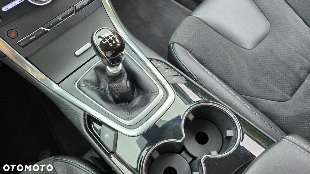 Ford Galaxy 2.0 EcoBlue Titanium - 28