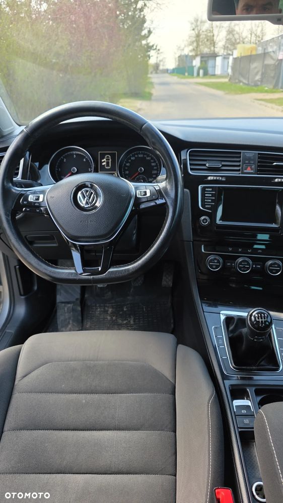 Volkswagen Golf - 13