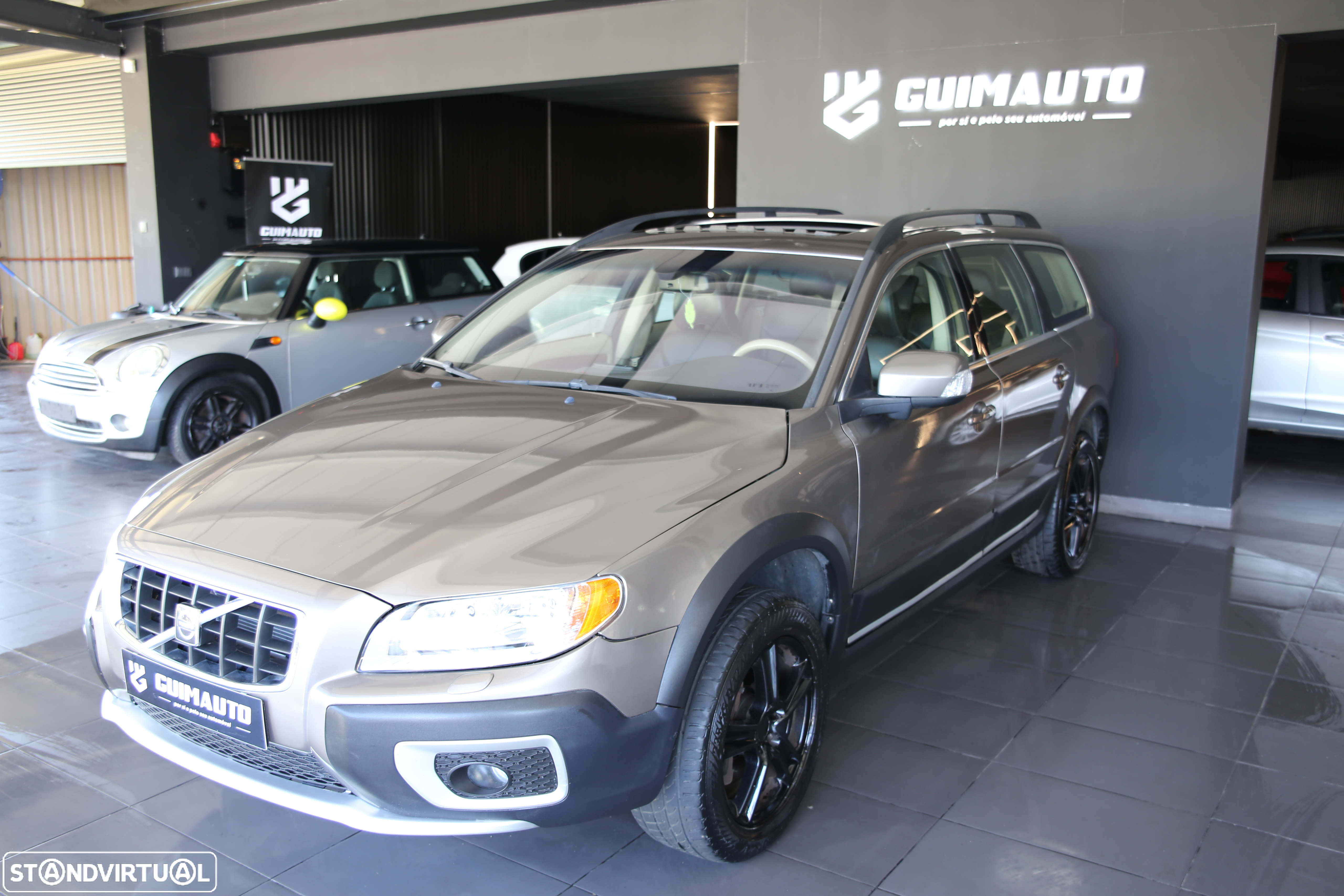 Volvo XC 70 D5 AWD Aut. Summum - 6