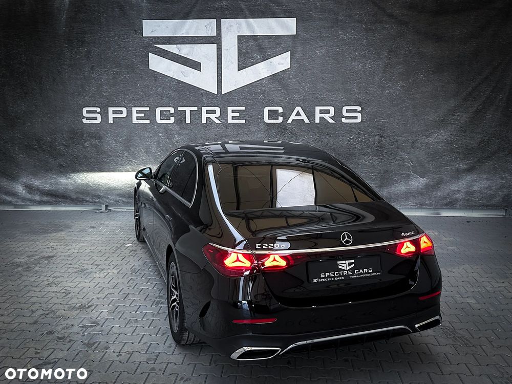 Mercedes-Benz Klasa E 220 d mHEV 4-Matic AMG 9G-Tronic - 9