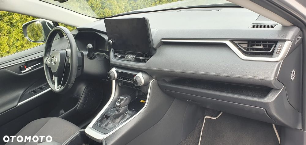 Toyota RAV4 - 11