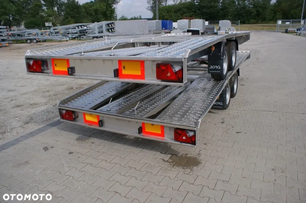 Niewiadów Jupiter Aluminiowy 4.5 x 2 Masa własna tylko 500 kg  DMC 2700 kg Koła 195R13C - 3