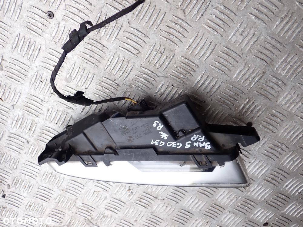 ŚWIATŁA DO JAZDY DZIENNEJ LEWE / PRAWE Z 3X PDC  BMW 5 G30  G31 89250251LH / 89250241RH - 9