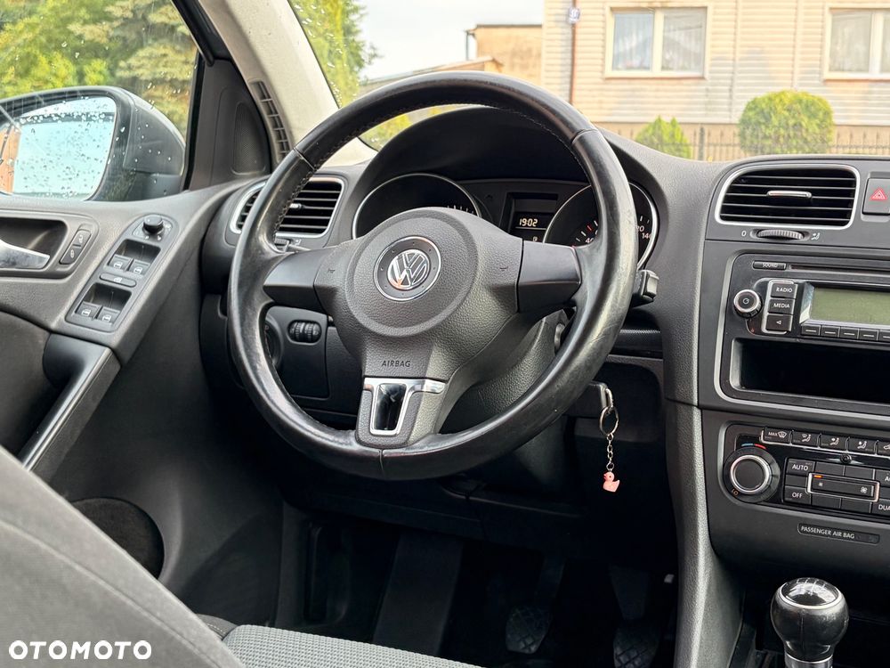Volkswagen Golf 1.6 TDI DPF Comfortline - 17