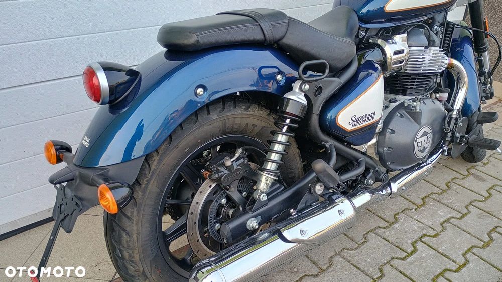 Royal Enfield Super Meteor - 31