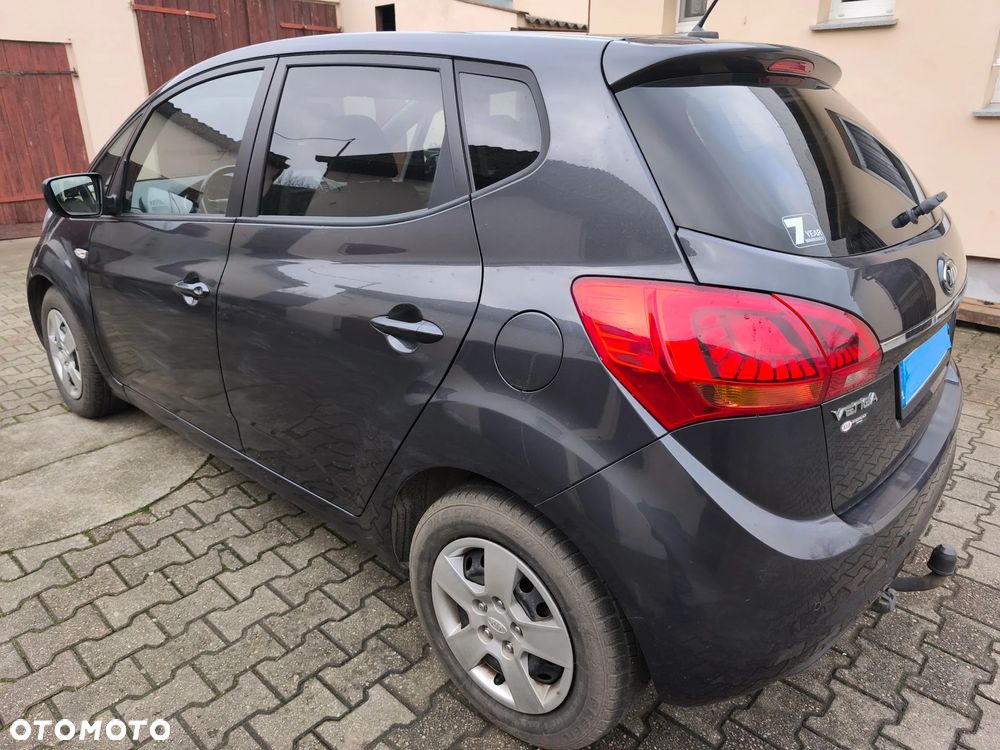Kia Venga 1.6 CRDi 128 Titanium Collection - 5