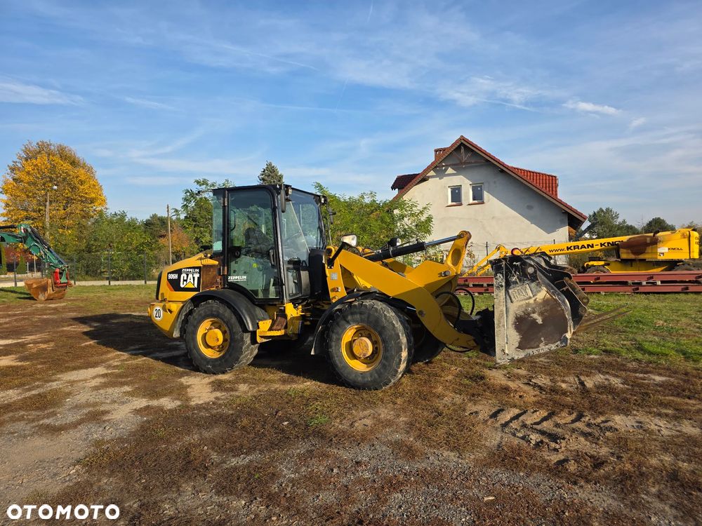 Caterpillar 906 / 908 - 3