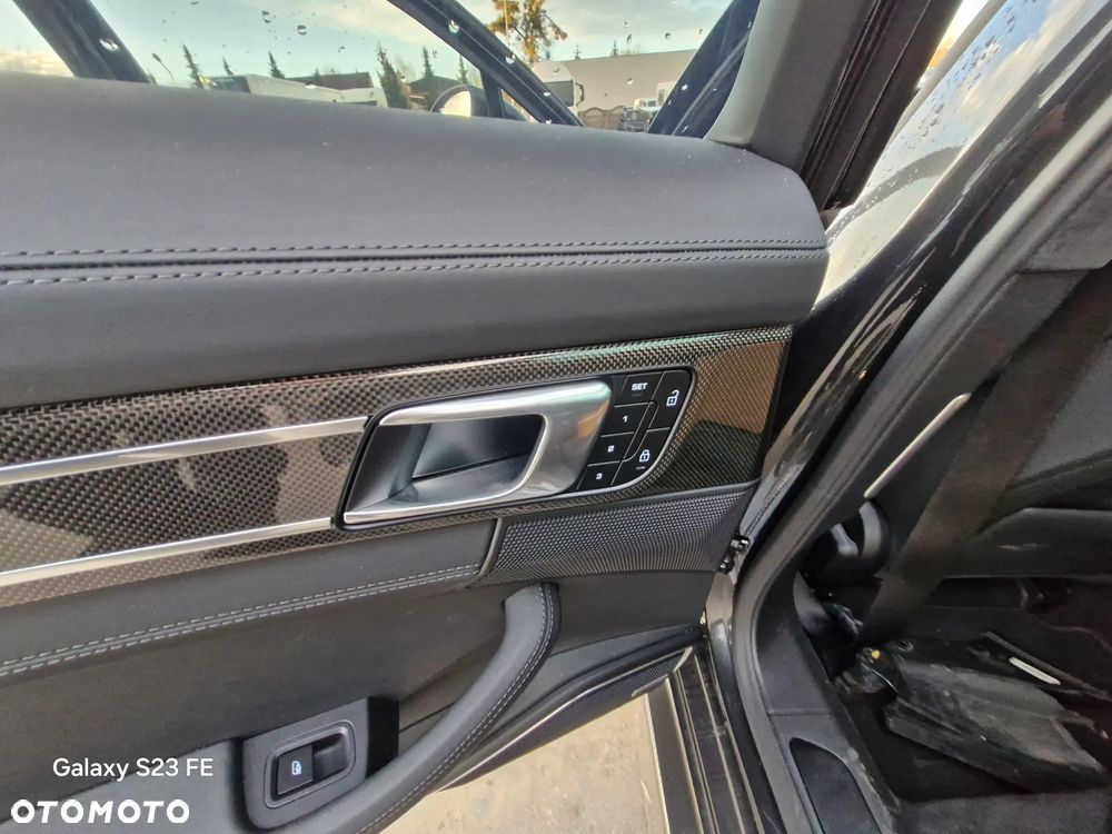 Porsche Panamera 4 E-Hybrid 10 Years Edition - 21