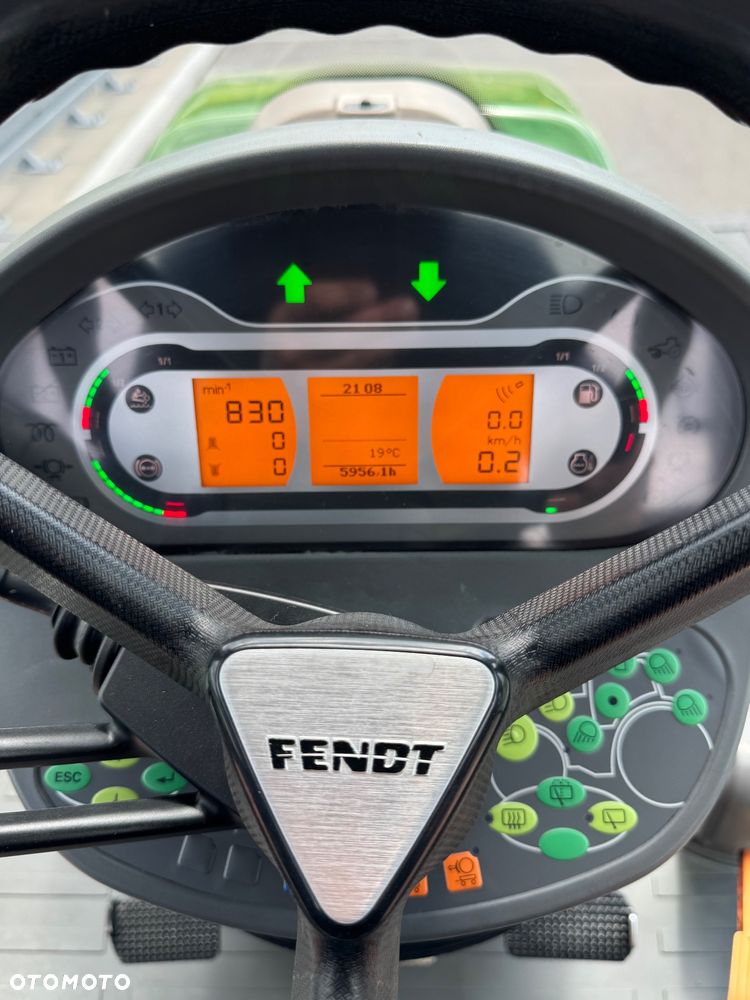 Fendt 724 PROFI + GPS Trimble RTK Super Stan Traktor 4x4 - 7