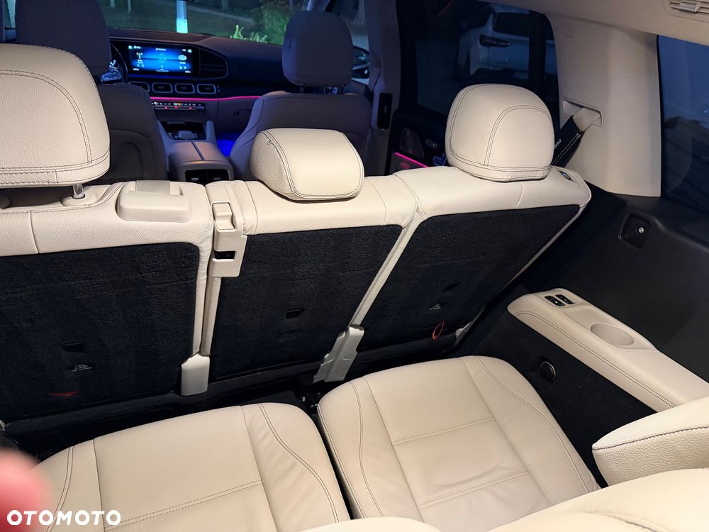 Mercedes-Benz GLS - 16