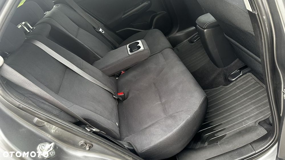 Honda Civic 1.6 i-DTEC Executive Black Edition - 19