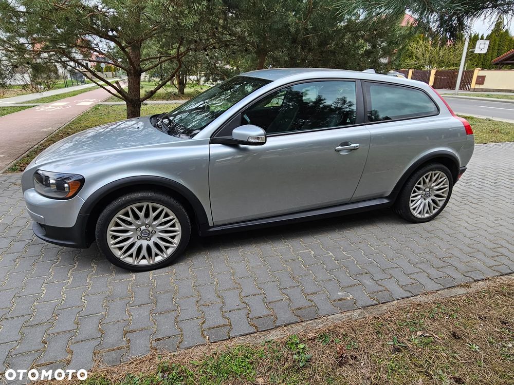 Volvo C30 2.0D Momentum - 8