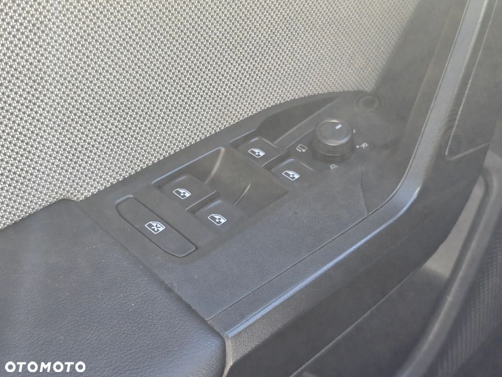 Seat Leon 1.5 eTSI Style DSG - 25