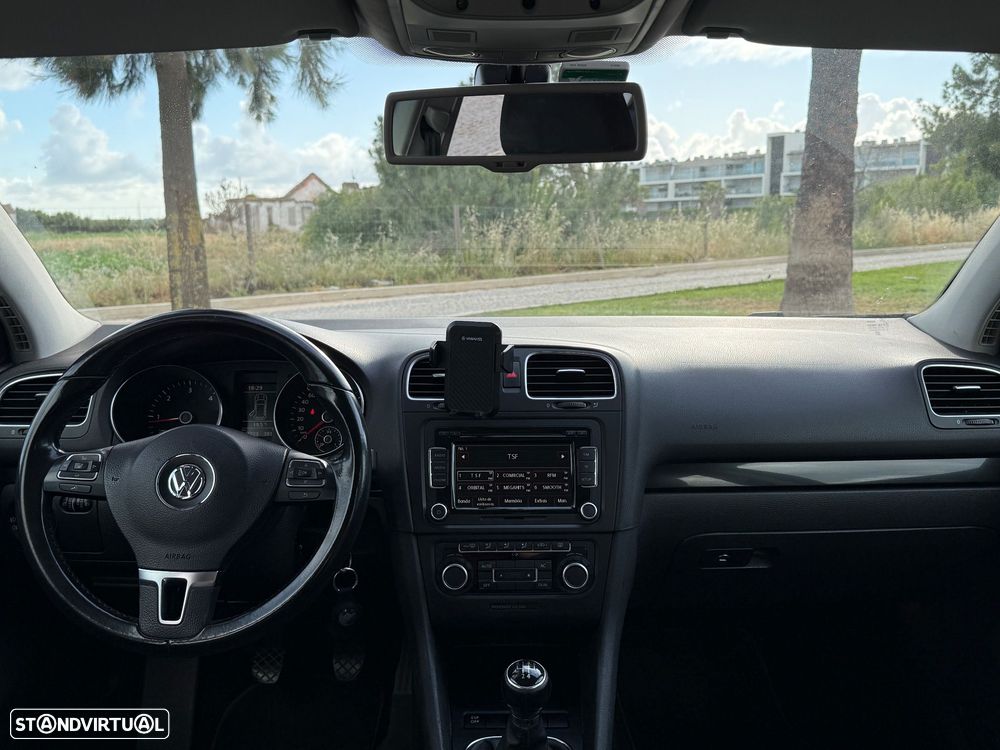 VW Golf 2.0 TDi Confortline - 8
