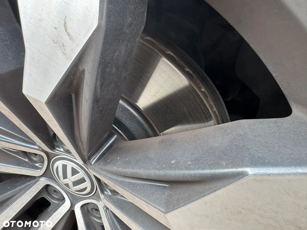 Volkswagen Tiguan 2.0 TSI 4Mot R-Style DSG - 8