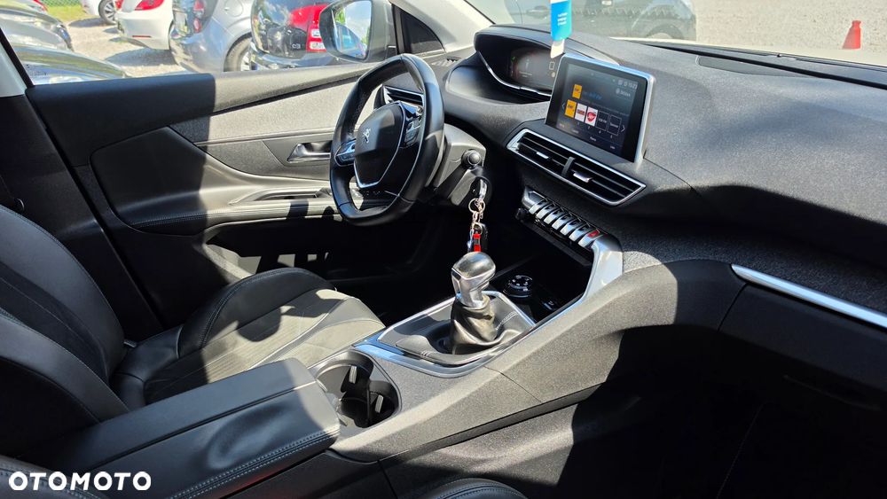 Peugeot 5008 1.5 BlueHDI Crossway S&S - 12