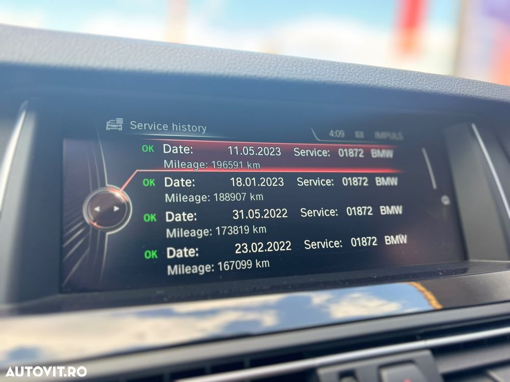 BMW Seria 5 525d xDrive - 34