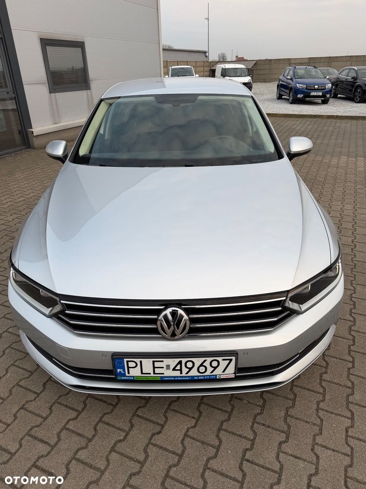 Volkswagen Passat 1.8 TSI (BlueMotion Technology) DSG Comfortline - 3