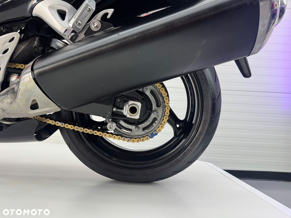 Suzuki GSX-R - 28