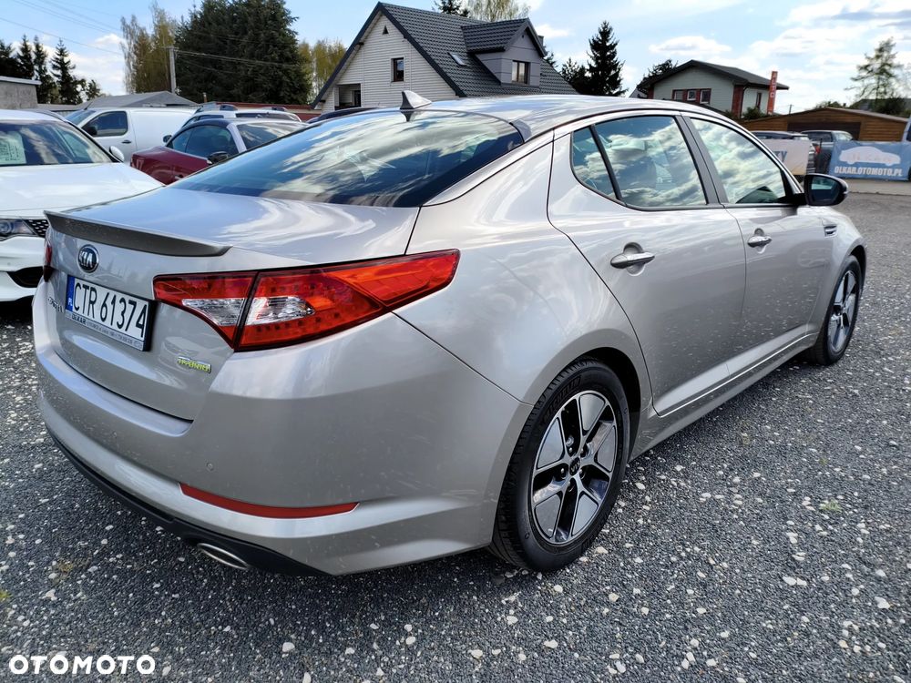 Kia Optima - 11