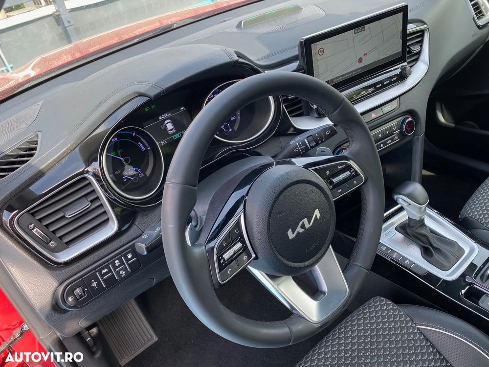 Kia XCeed 1.6 GDI 6DCT PHEV Vision - 17
