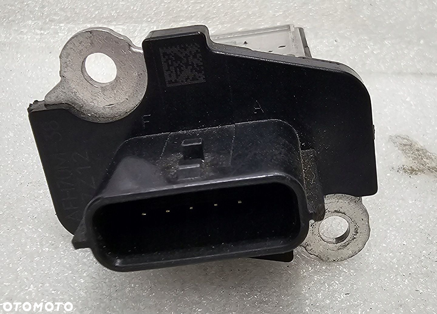NOWY ORYGINALNY CZUJNIK PRZEPŁYWOMIERZA RENAULT / NISSAN - 226807S000 - 2