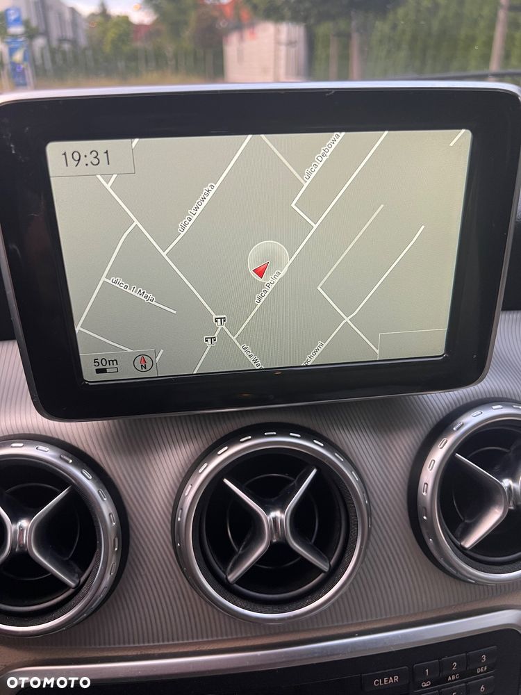 Mercedes-Benz GLA 250 4-Matic - 34