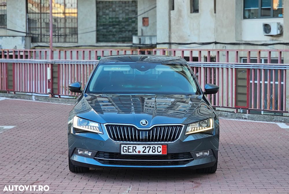 Skoda Superb 2.0 TDI DSG L&K - 2