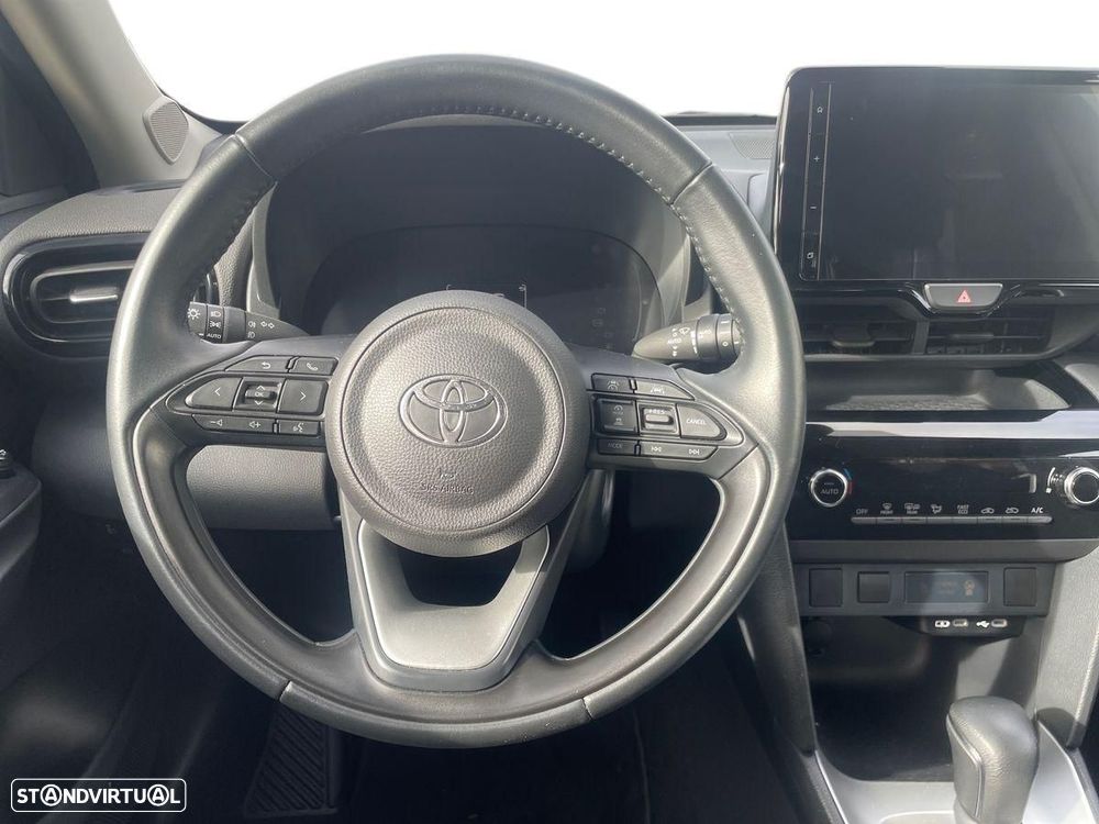 Toyota Yaris Cross 1.5 HDF Comfort Plus - 11