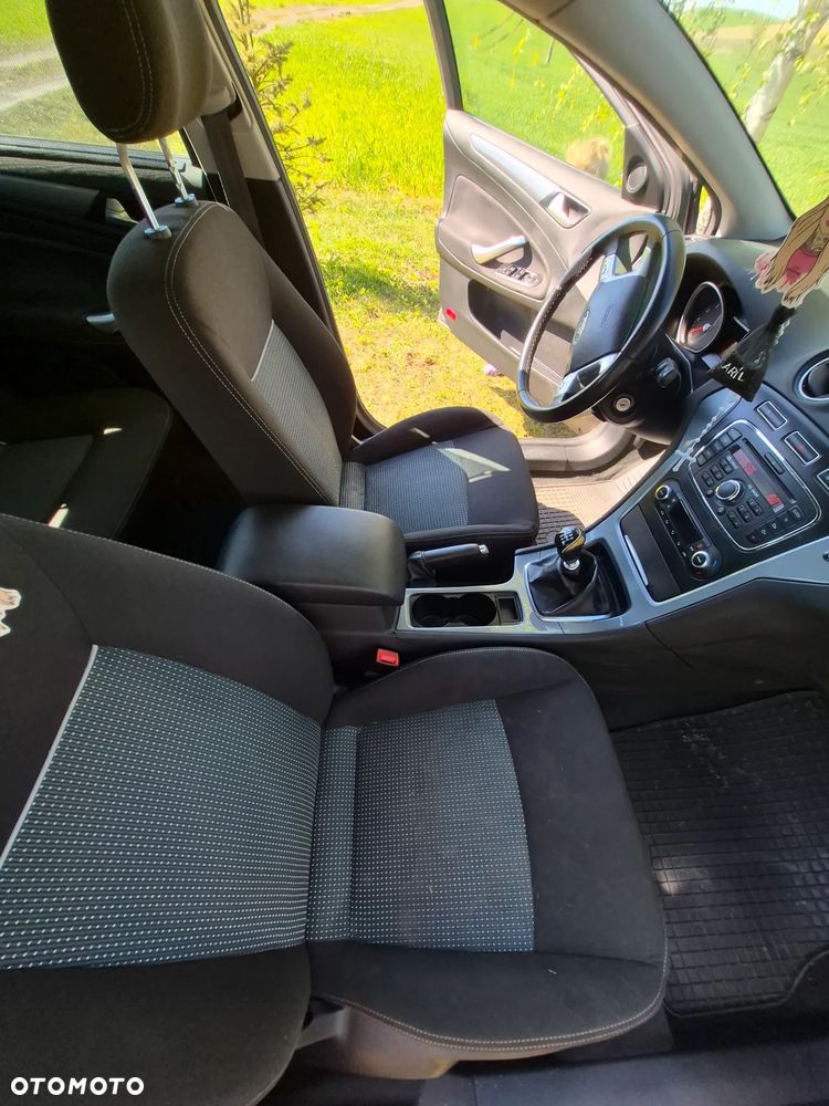 Ford Mondeo 1.6 T Gold X - 20