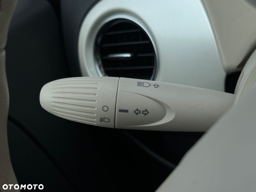 Fiat 500 1.2 8V Dualogic Lounge - 18