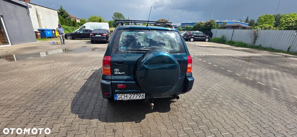 Toyota RAV4 D-4D 4x4 - 5
