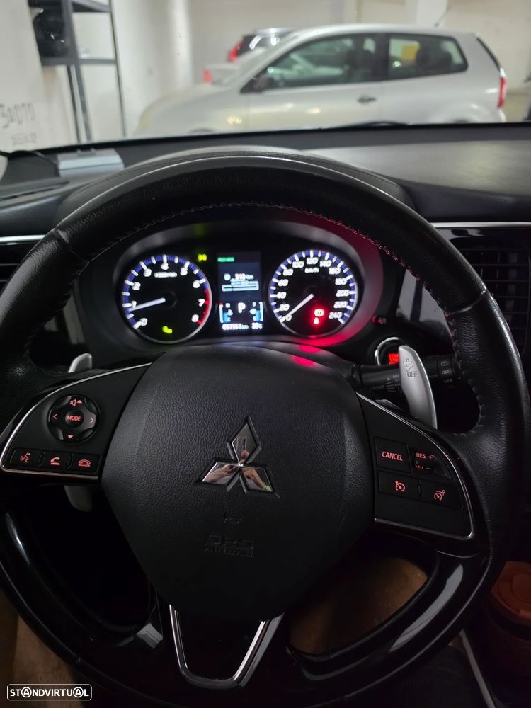 Mitsubishi Outlander 2.0 Kaiteki CVT - 4