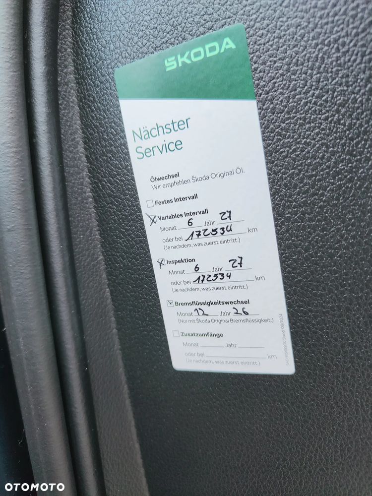 Skoda Superb 2.0 TDI DSG Premium Edition - 11