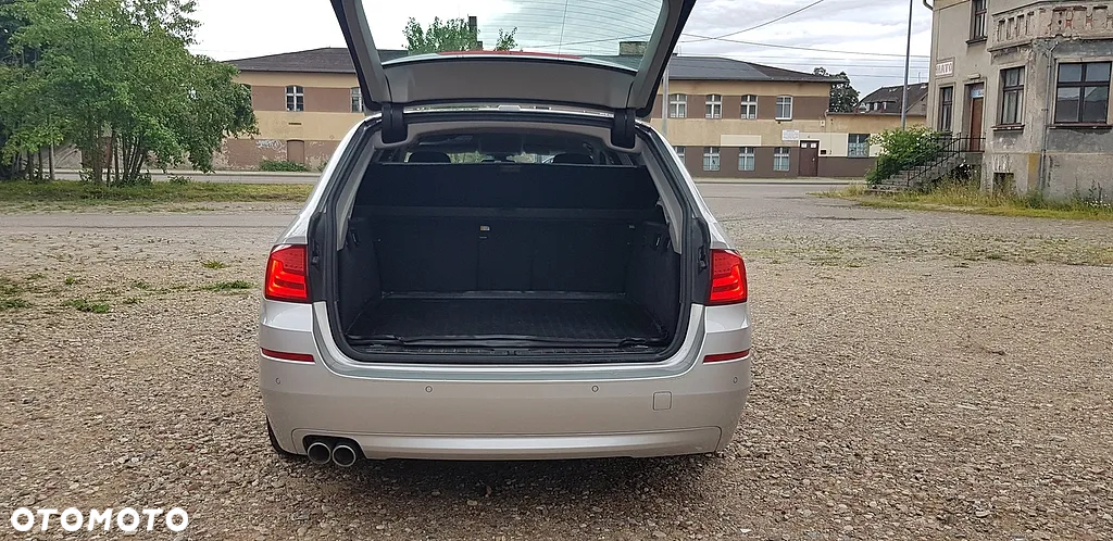 BMW Seria 5 520d Touring Sport-Aut - 12