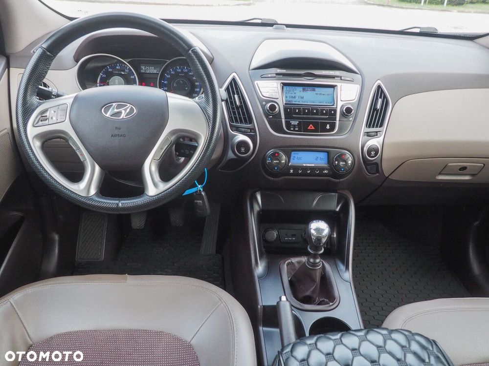 Hyundai ix35 - 11