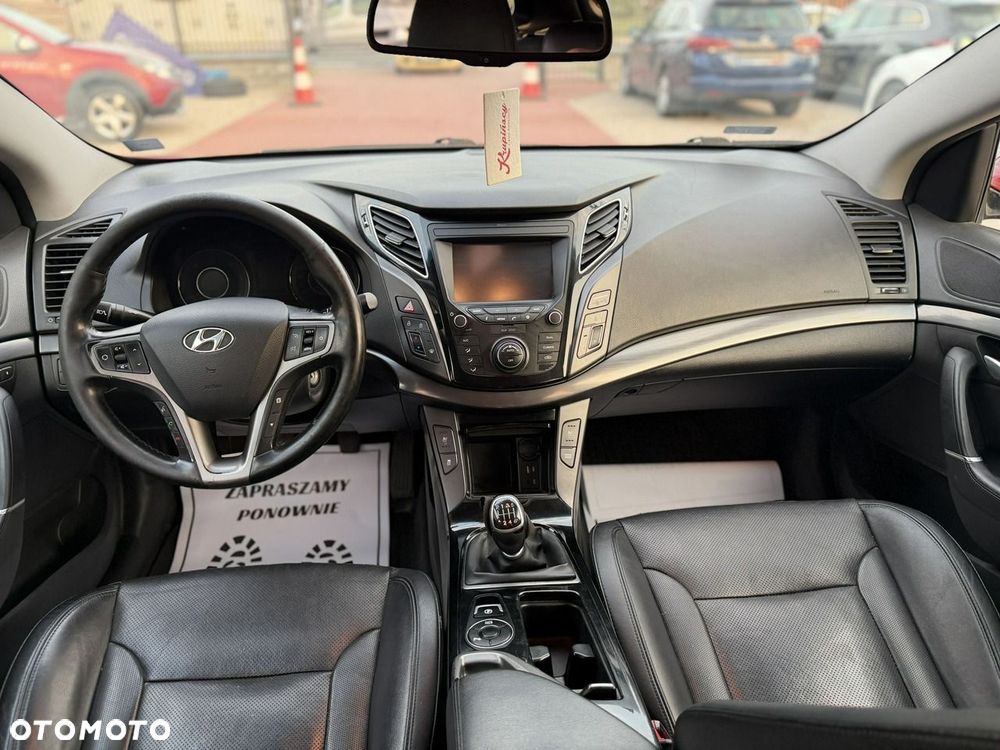 Hyundai i40 Kombi blue 1.7 CRDi Premium - 23
