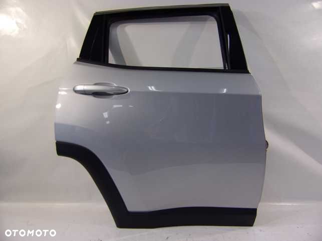 JEEP COMPASS 17- DRZWI PRAWE TYŁ