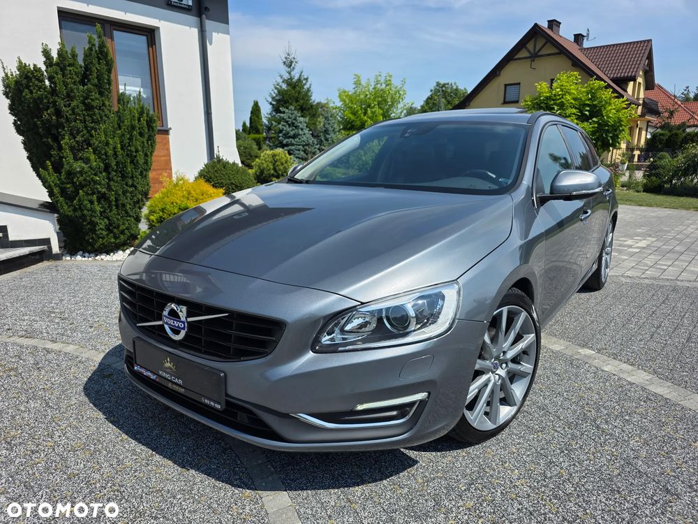 Volvo V60 T5 Geartronic Summum - 1