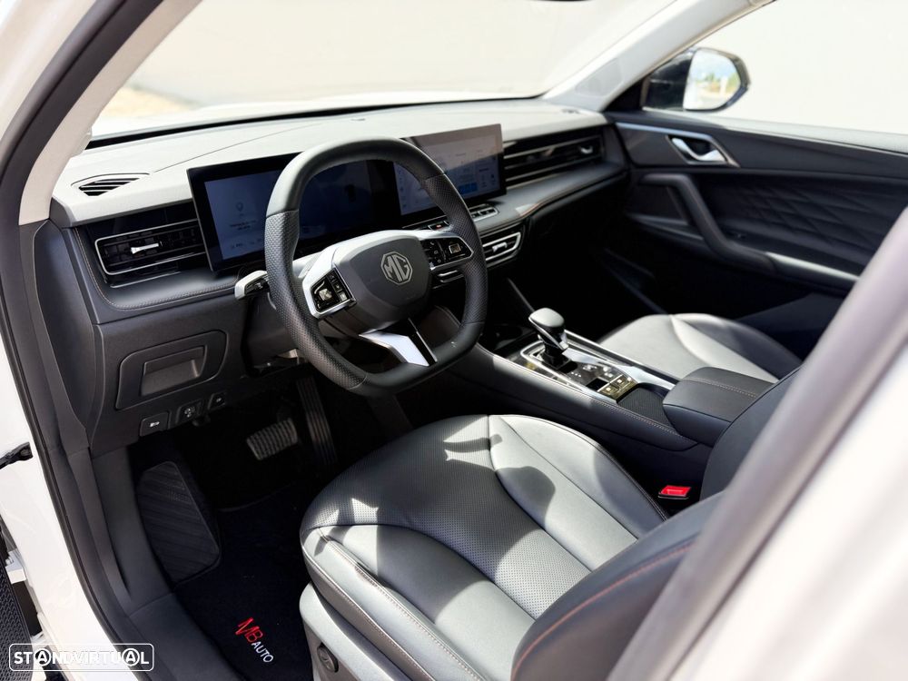 MG EHS 1.5 T-GDI Plug-in Hybrid Luxury - 32