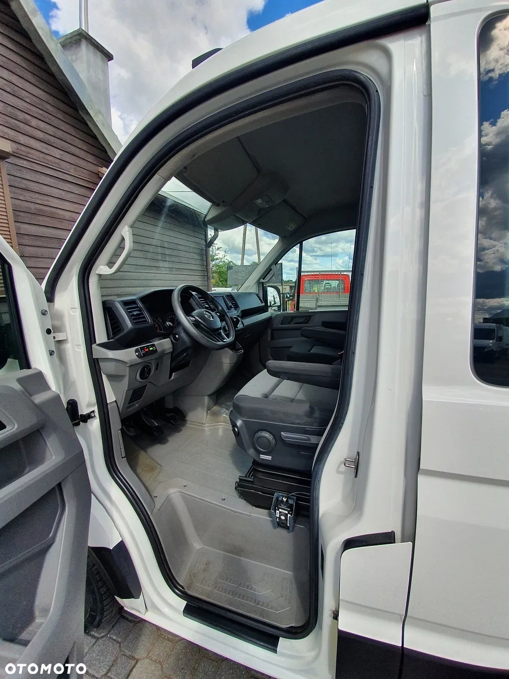 Volkswagen CRAFTER - 14